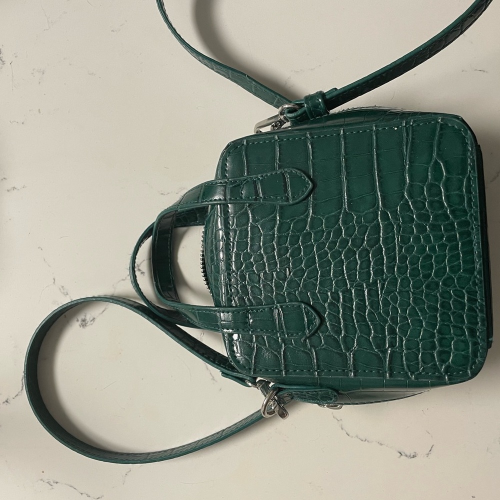 small green crossbody